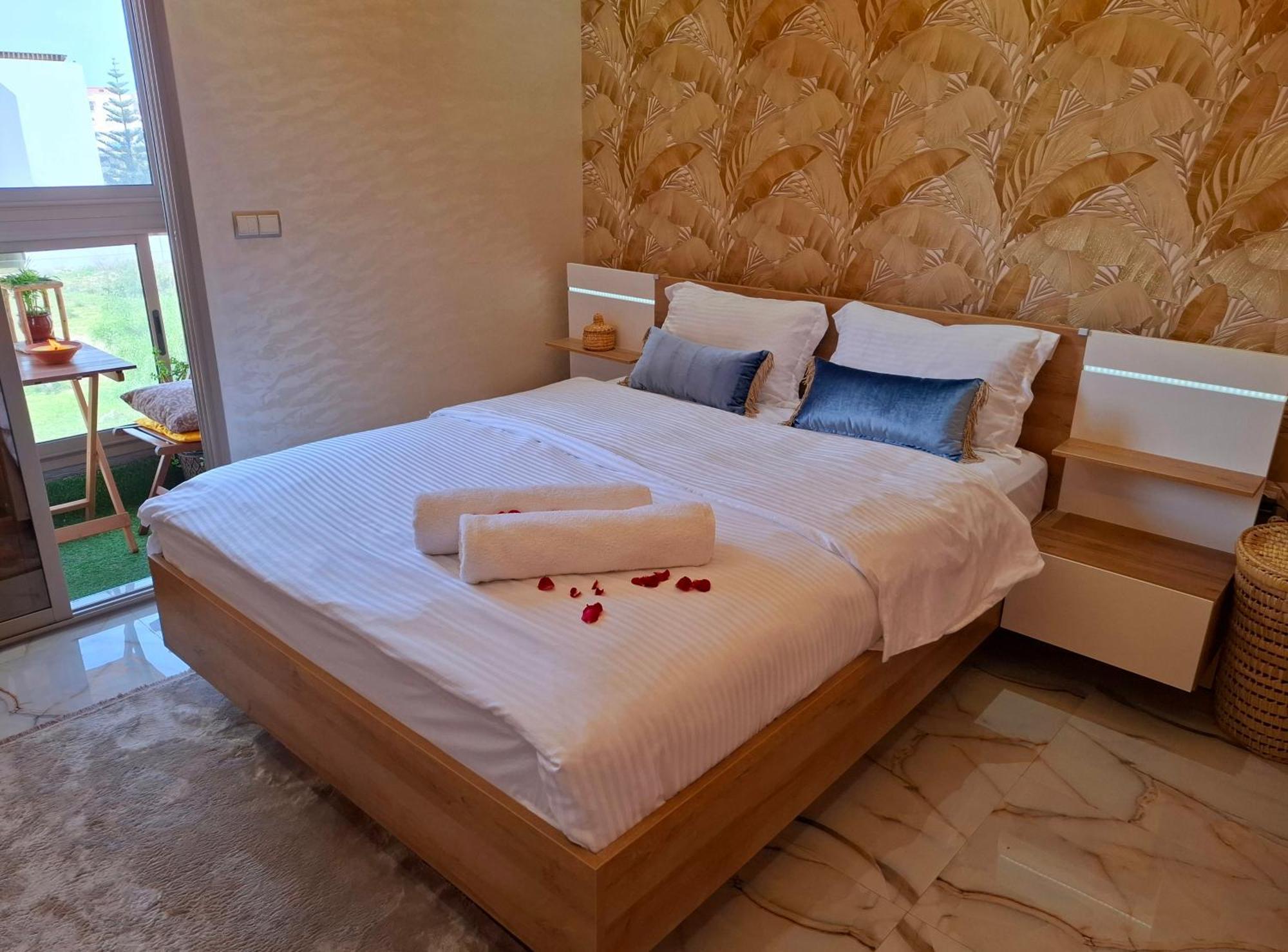 Azur Appartement 에사우이라 외부 사진